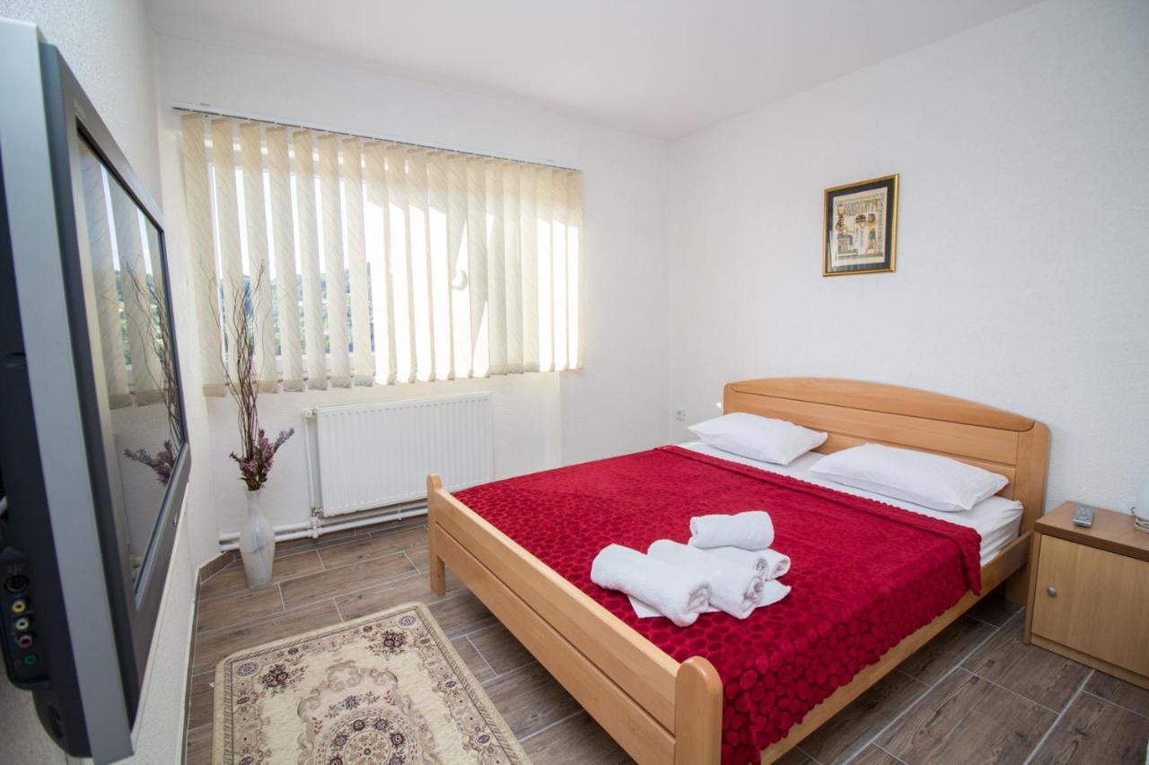 Hotel Piramida Sunca Visoko Exteriör bild